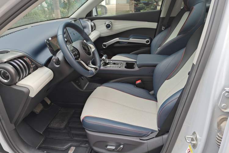 Used BYD Yuan PLUS 2022 510 km Flagship Version Left Front Seat