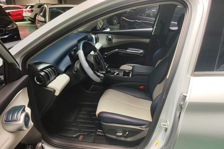 Used BYD Yuan PLUS 2022 430 km Luxury Version Left Front Seat