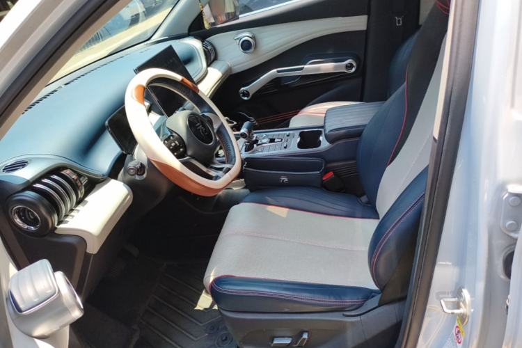 Used BYD Yuan PLUS 2022 430 km Luxury Version Left Front Seat