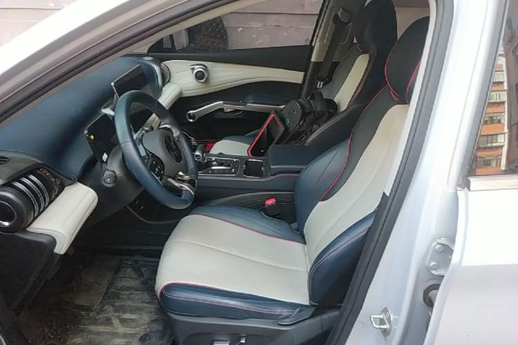Used BYD Yuan PLUS 2022 430 km Luxury Version Left Front Seat