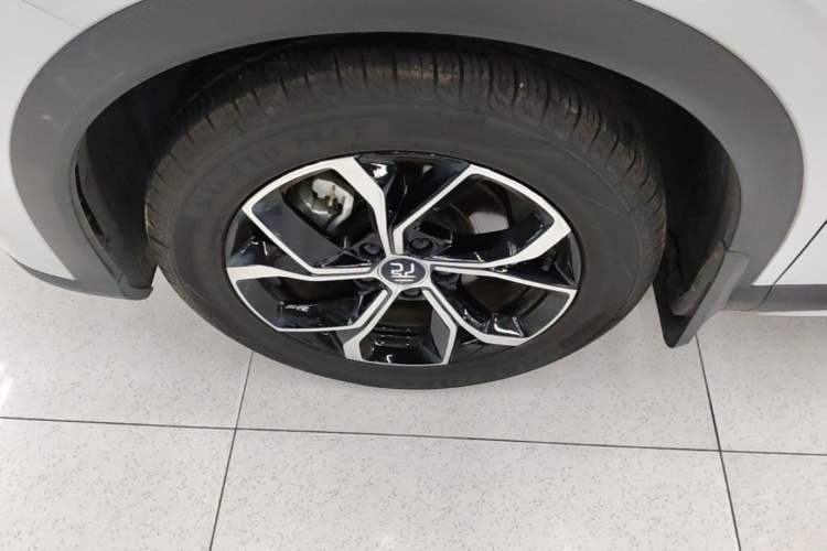 Used BYD Yuan PLUS 2022 430 km Luxury Version Left Front Wheel Hub