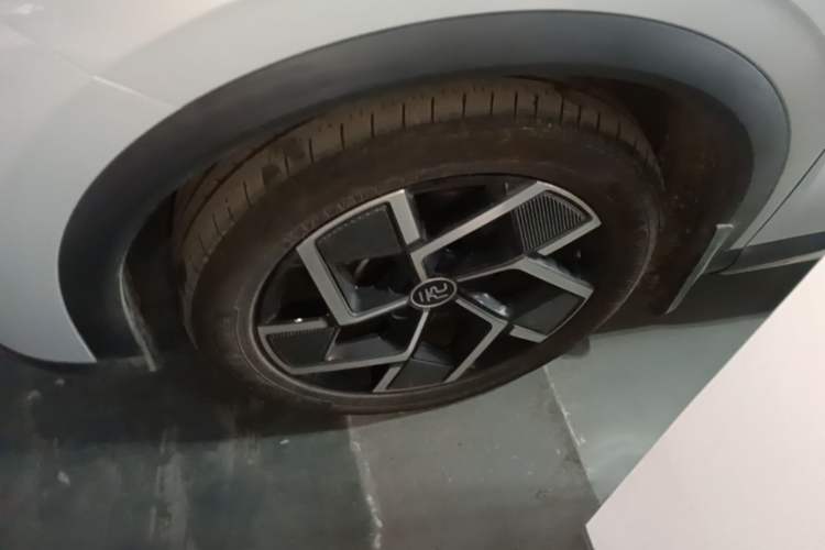 Used BYD Yuan PLUS 2022 510 km Luxury Version Left Front Wheel Hub