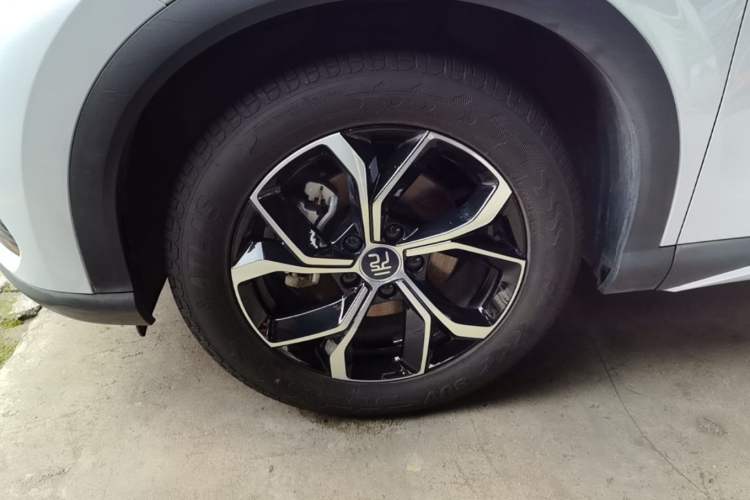 Used BYD Yuan PLUS 2022 430 km Luxury Version Left Front Wheel Hub