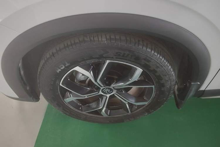 Used BYD Yuan PLUS 2022 430 km Luxury Version Left Front Wheel Hub