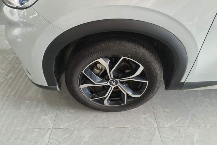 Used BYD Yuan PLUS 2022 430 km Luxury Version Left Front Wheel Hub