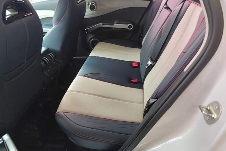 Used BYD Yuan PLUS 2022 430 km Luxury Version Left Rear Seat