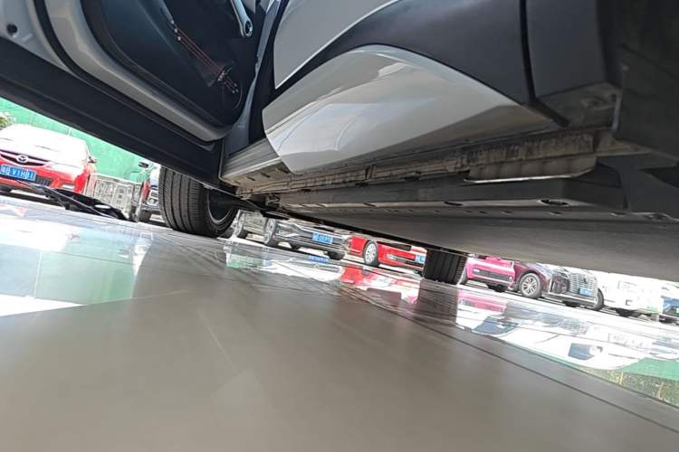Used BYD Yuan PLUS 2022 510 km Flagship Version Left Side Sill