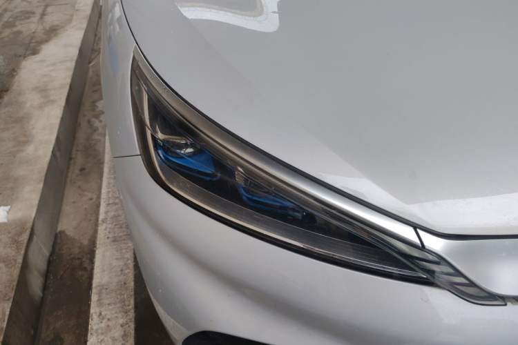 Used BYD Yuan PLUS 2022 430 km Luxury Version Right Front Headlight