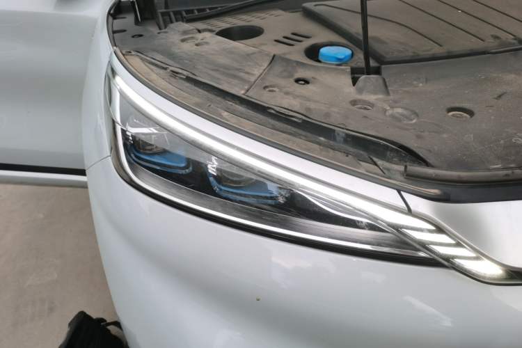 Used BYD Yuan PLUS 2022 430 km Luxury Version Right Front Headlight