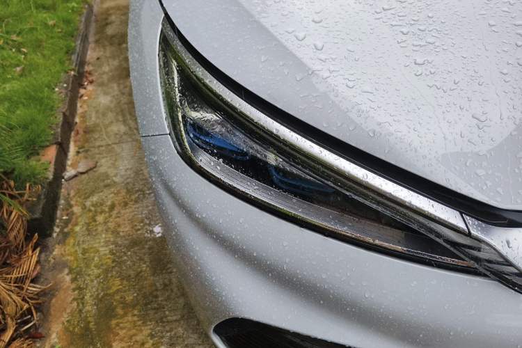 Used BYD Yuan PLUS 2022 430 km Luxury Version Right Front Headlight