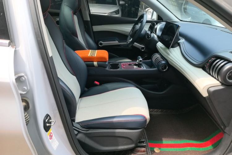 Used BYD Yuan PLUS 2022 430 km Luxury Version Right Front Seat