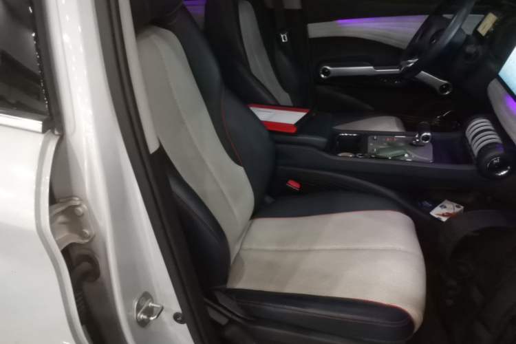 Used BYD Yuan PLUS 2022 510 km Flagship Version Right Front Seat