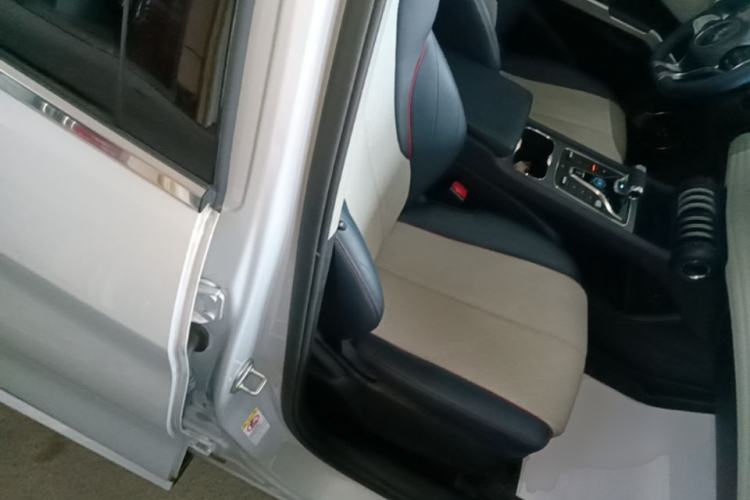 Used BYD Yuan PLUS 2022 510 km Flagship Version Right Front Seat