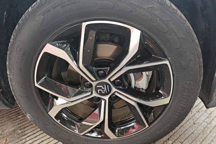 Used BYD Yuan PLUS 2022 510 km Luxury Version Right Front Wheel Hub