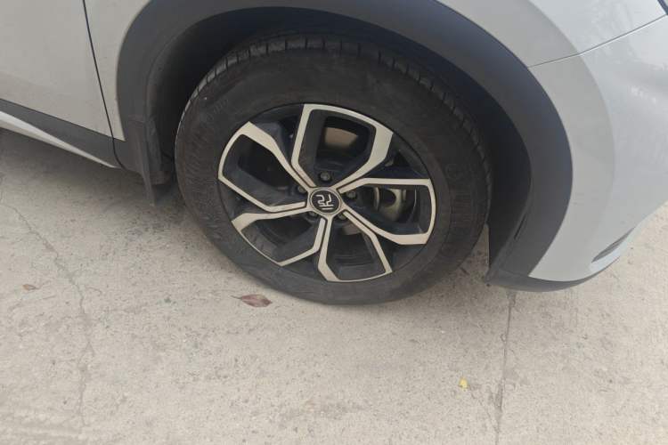 Used BYD Yuan PLUS 2022 510 km Luxury Version Right Front Wheel Hub