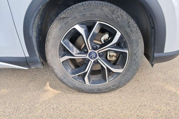 Used BYD Yuan PLUS 2022 510 km Luxury Version Right Front Wheel Hub
