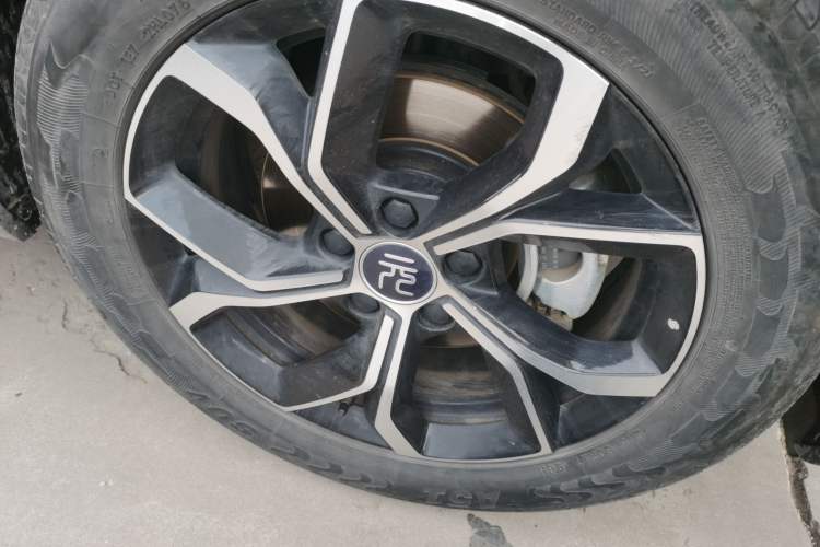 Used BYD Yuan PLUS 2022 430 km Luxury Version Right Front Wheel Hub