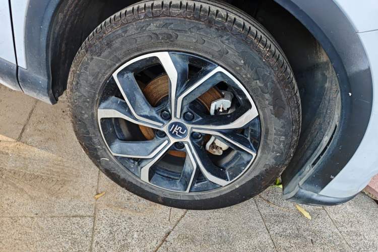 Used BYD Yuan PLUS 2022 510 km Luxury Version Right Front Wheel Hub