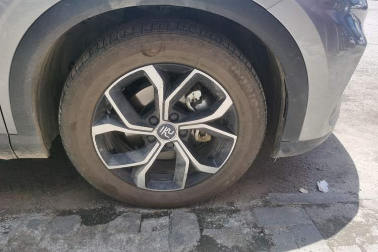 Used BYD Yuan PLUS 2022 430 km Luxury Version Right Front Wheel Hub
