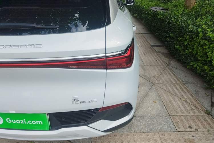 Used BYD Yuan PLUS 2022 510 km Flagship Version Right Rear Taillight
