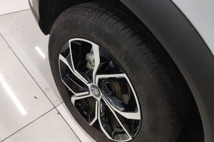 Used BYD Yuan PLUS 2022 510 km Luxury Version Right Rear Wheel Hub