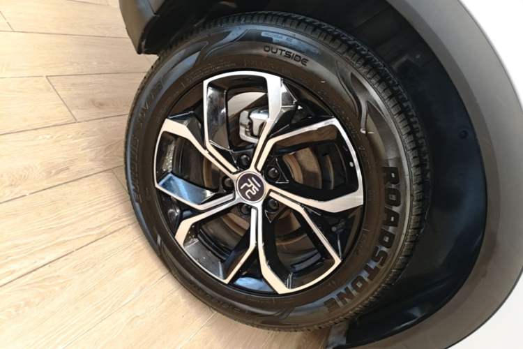 Used BYD Yuan PLUS 2022 510 km Luxury Version Right Rear Wheel Hub