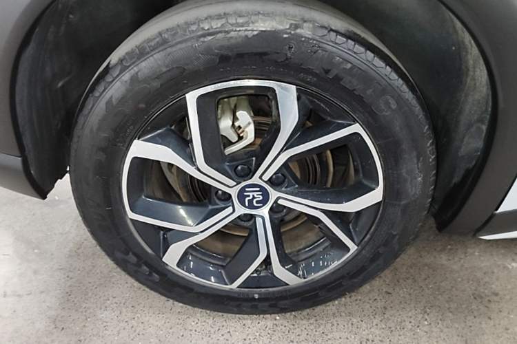 Used BYD Yuan PLUS 2022 510 km Luxury Version Right Rear Wheel Hub