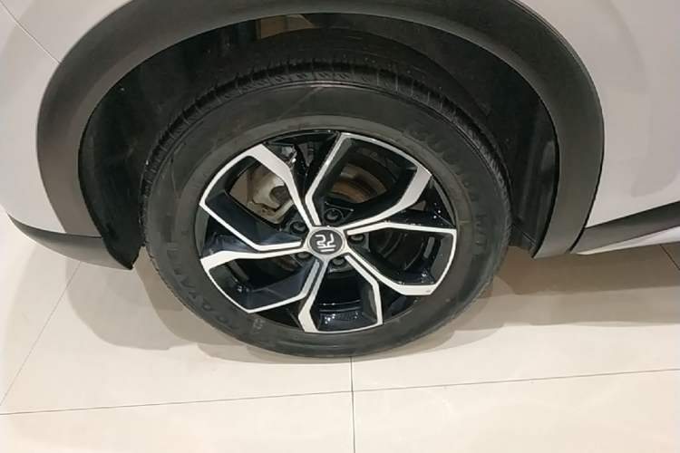 Used BYD Yuan PLUS 2022 430 km Luxury Version Right Rear Wheel Hub
