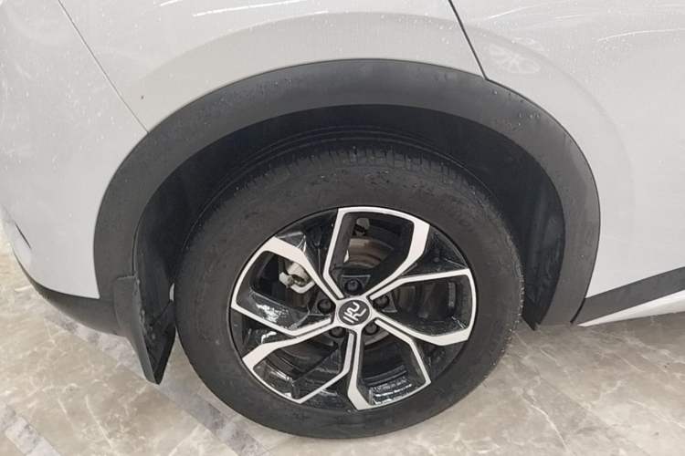 Used BYD Yuan PLUS 2022 430 km Luxury Version Right Rear Wheel Hub