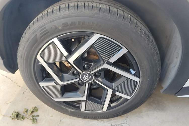 Used BYD Yuan PLUS 2022 510KM Flagship PLUS Right Rear Wheel Hub