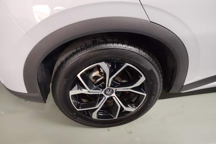 Used BYD Yuan PLUS 2022 430 km Luxury Version Right Rear Wheel Hub