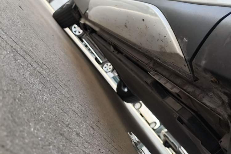 Used BYD Yuan PLUS 2022 430 km Luxury Version Right Side Sill
