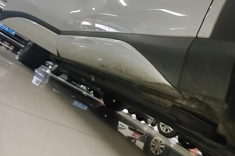 Used BYD Yuan PLUS 2022 510 km Flagship Version Right Side Sill