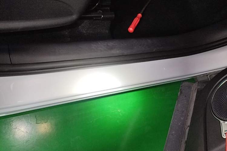 Used BYD Yuan PLUS 2022 430 km Luxury Version Right Side Sill