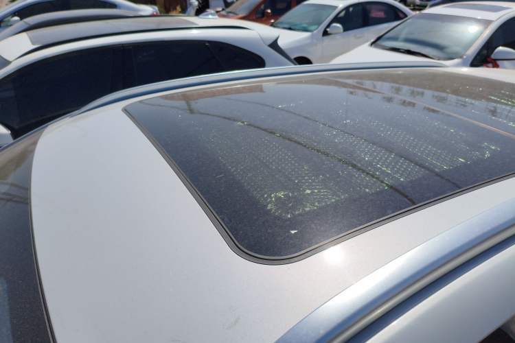 Used BYD Yuan PLUS 2022 510 km Flagship Version Roof