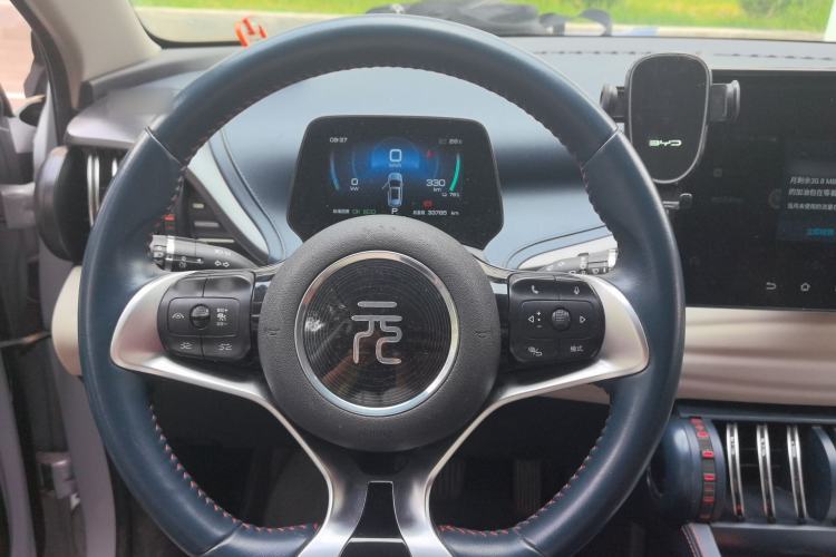 Used BYD Yuan PLUS 2022 430 km Luxury Version Steering Wheel