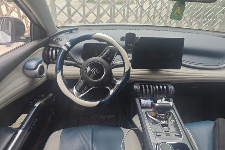 Used BYD Yuan PLUS 2022 510 km Luxury Version Steering Wheel