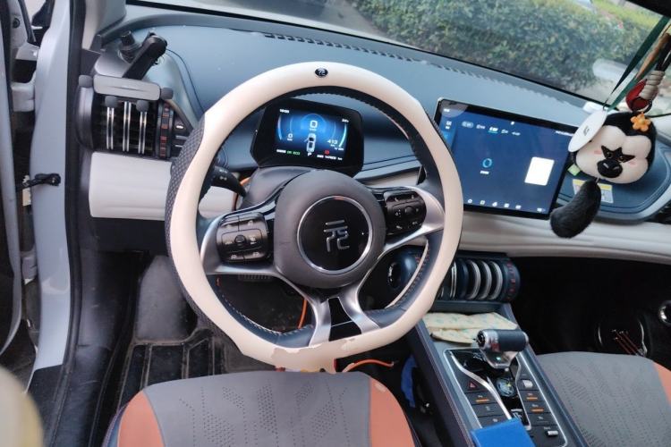 Used BYD Yuan PLUS 2022 430 km Luxury Version Steering Wheel