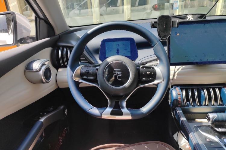Used BYD Yuan PLUS 2022 430 km Luxury Version Steering Wheel