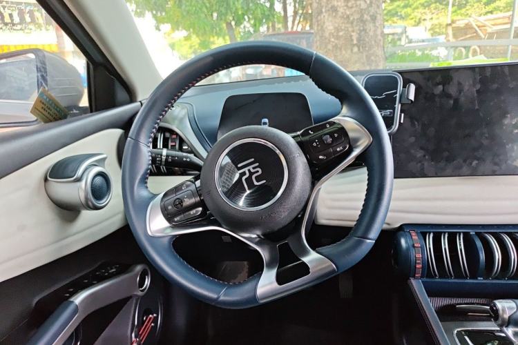 Used BYD Yuan PLUS 2022 510 km Luxury Version Steering Wheel