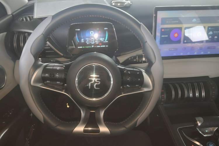 Used BYD Yuan PLUS 2022 430 km Luxury Version Steering Wheel