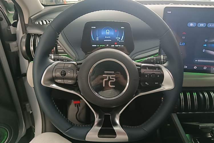 Used BYD Yuan PLUS 2022 430 km Luxury Version Steering Wheel