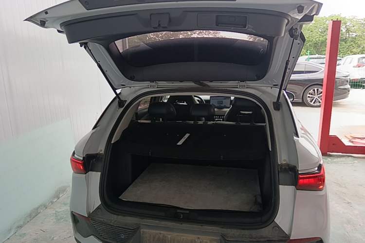 Used BYD Yuan PLUS 2022 430 km Luxury Version Trunk