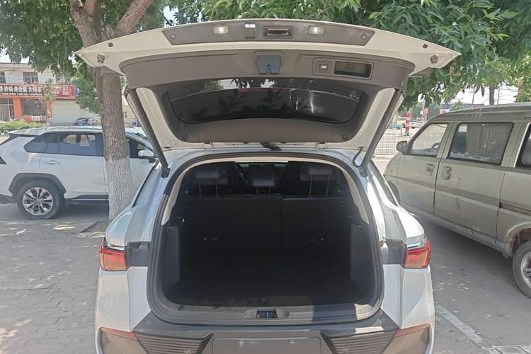 Used BYD Yuan PLUS 2022 510 km Luxury Version Trunk