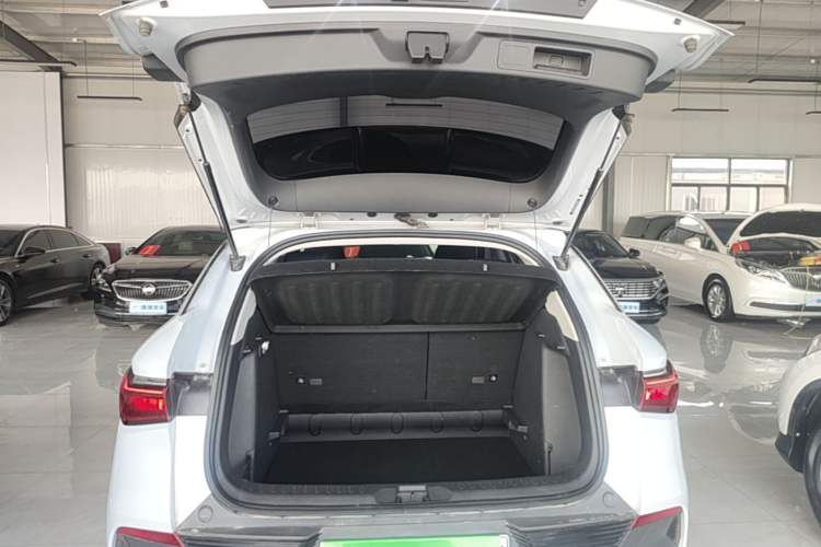 Used BYD Yuan PLUS 2022 510 km Luxury Version Trunk