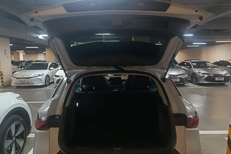 Used BYD Yuan PLUS 2022 510 km Flagship Version Trunk