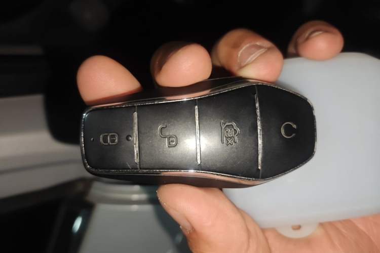 Used BYD Yuan PLUS 2022 510 km Flagship Version Vehicle Key