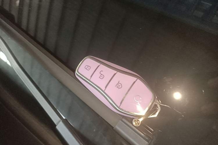 Used BYD Yuan PLUS 2022 510 km Flagship Version Vehicle Key