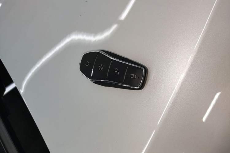 Used BYD Yuan PLUS 2022 510 km Luxury Version Vehicle Key