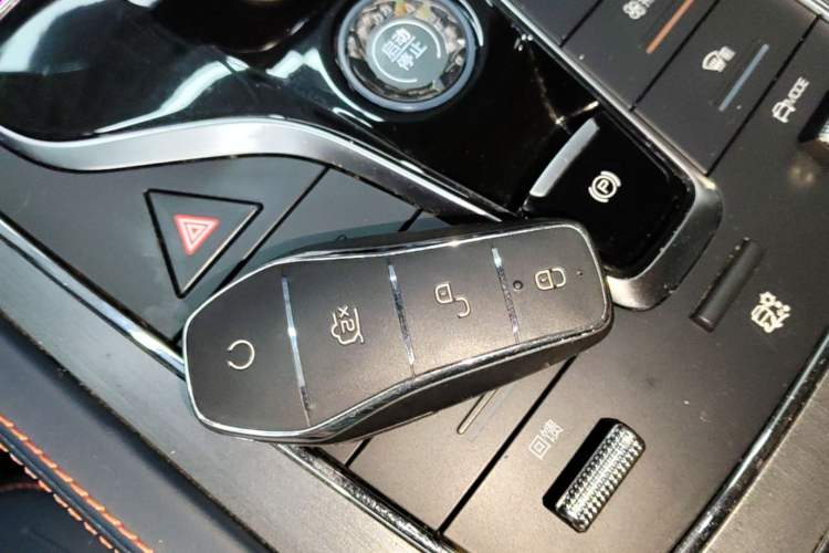 Used BYD Yuan PLUS 2022 430 km Luxury Version Vehicle Key